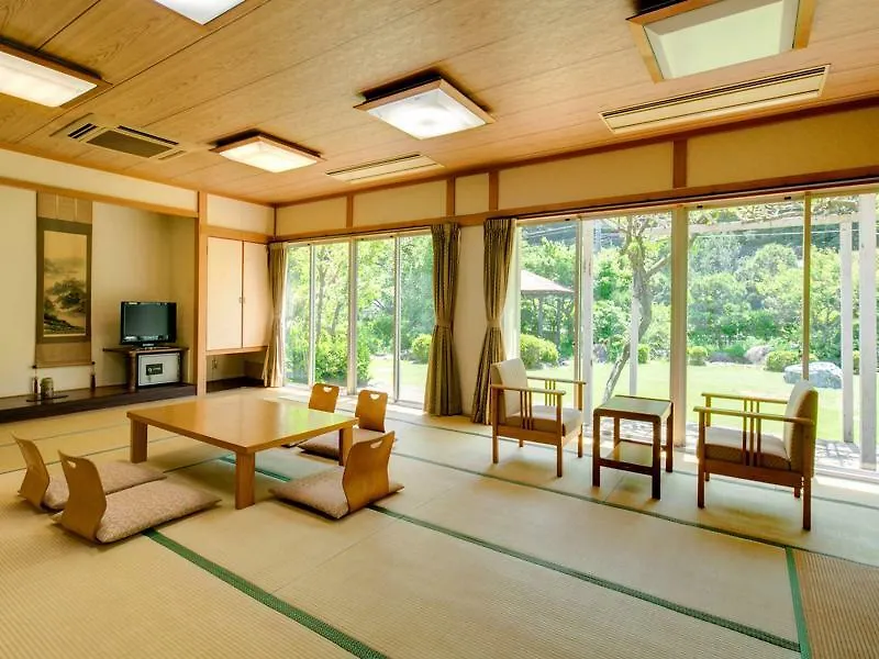 Yugawara-Onsen Manyoso Ryokan